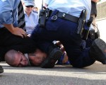 taking video of police