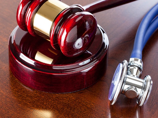 4 Ways Healthcare Administrators Aim to Prevent Malpractice Lawsuits